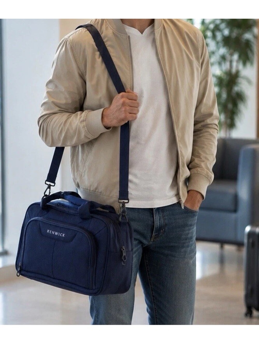 NWOT Renwick Duffel Bag Navy Blue Travel Gym Weekender 16x10x4”